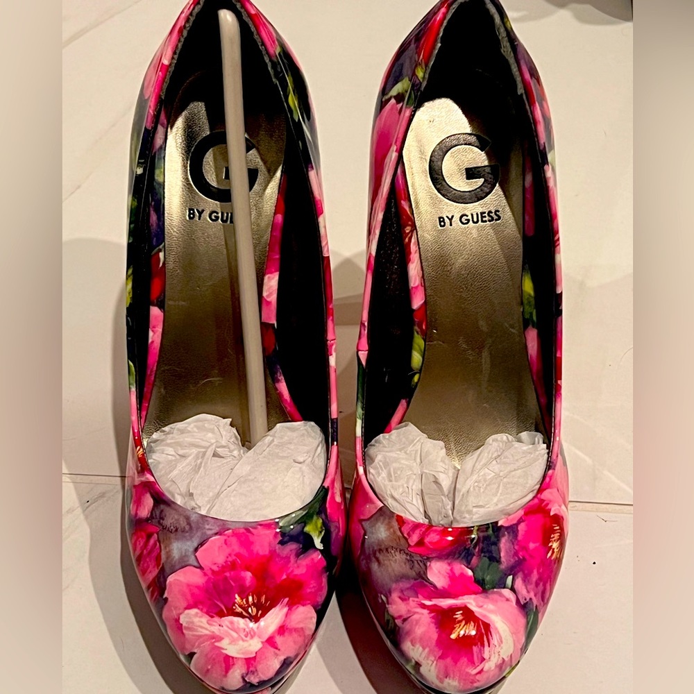 Floral patent leather Guess heels.